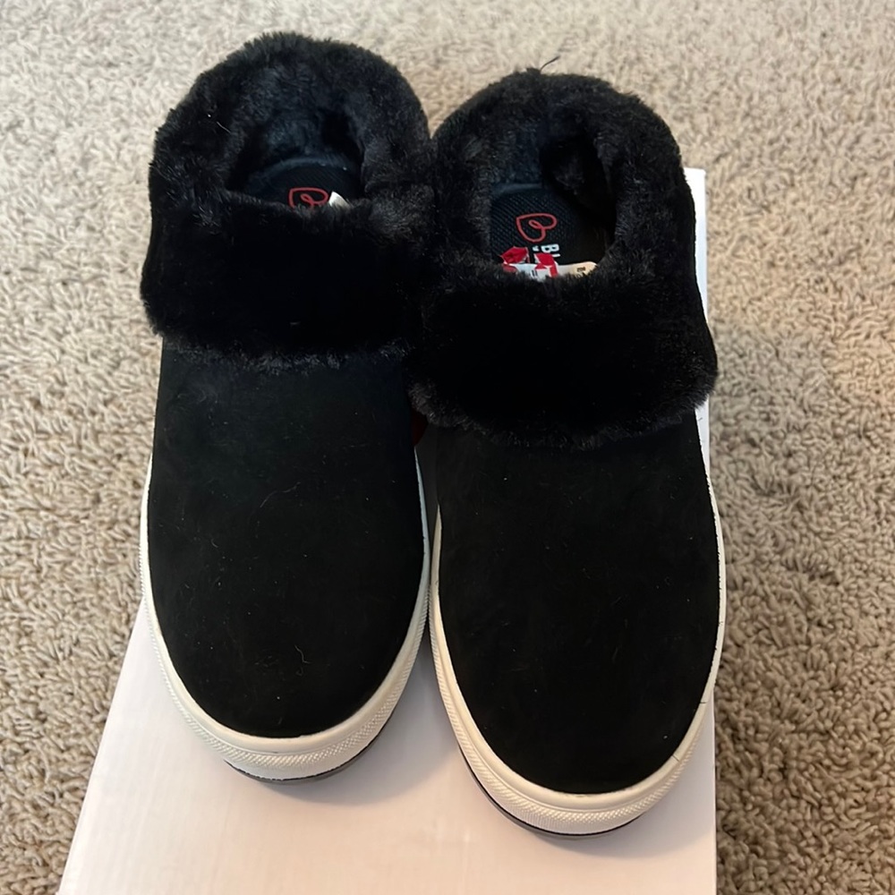 Blondo black suede slip ons